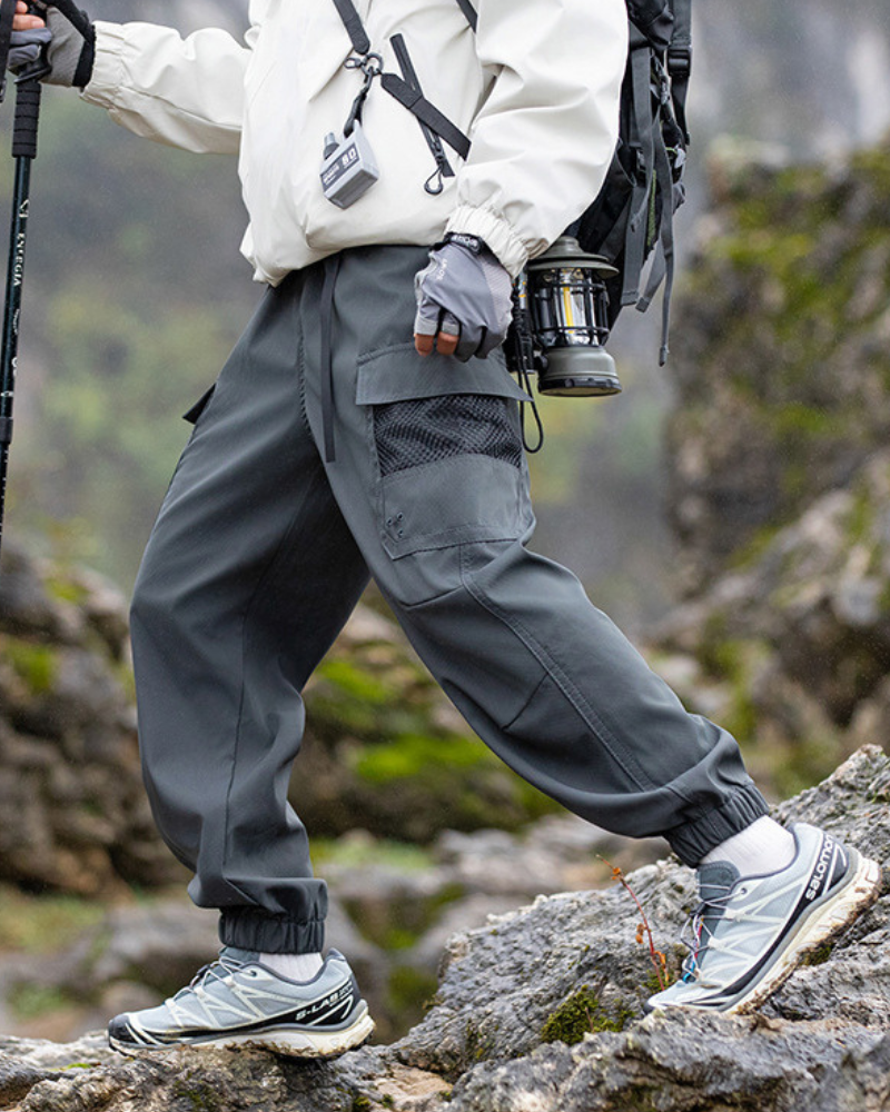 Alpenwear TrailGuard™ – Funktionale Wander-Cargohose - Weiß