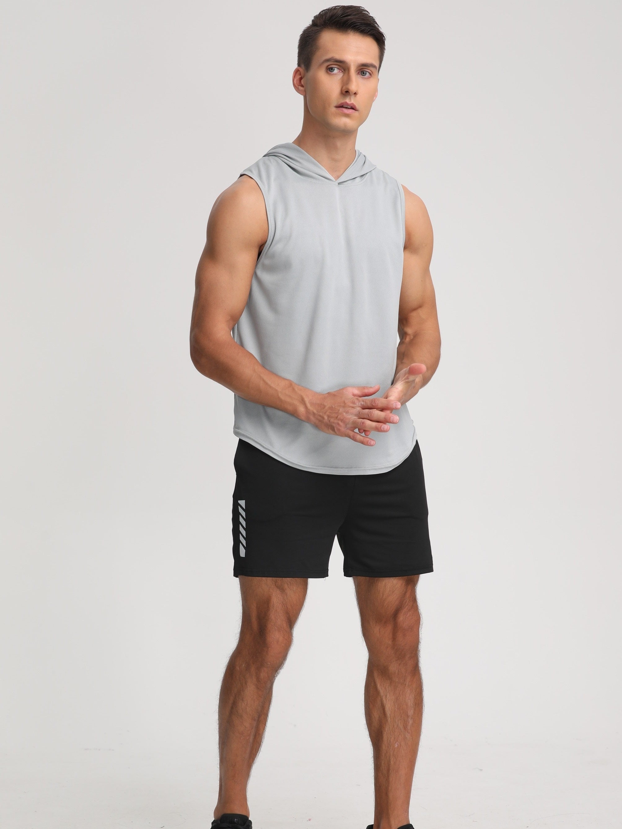 OLIVIER – Ärmelloses Kapuzen-T-Shirt für Herren aus schnelltrocknendem Funktionsstoff - Grau