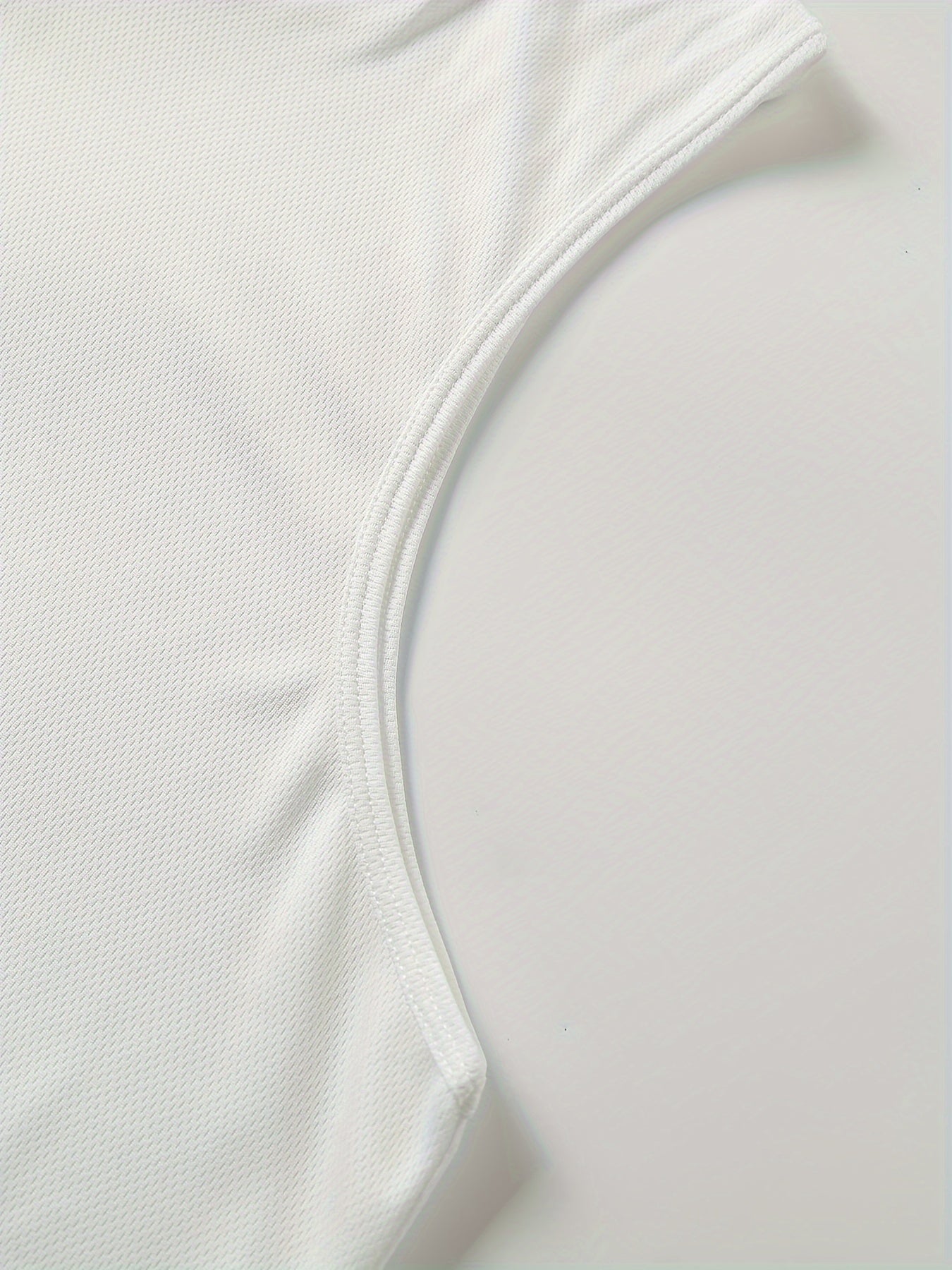 OLIVIER – Ärmelloses Kapuzen-T-Shirt für Herren aus schnelltrocknendem Funktionsstoff - Weiß