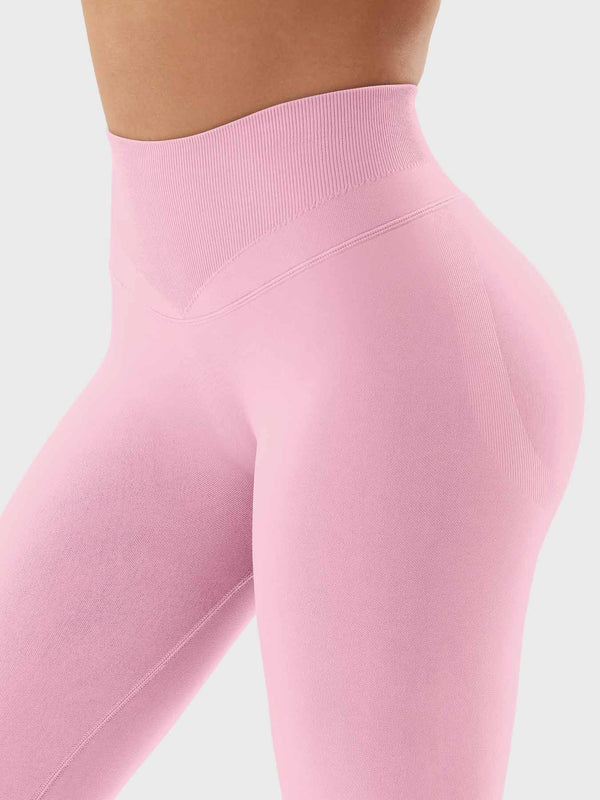 NOVAÏ - Nahtlose Leggings mit Shaping-Effekt - Rosa