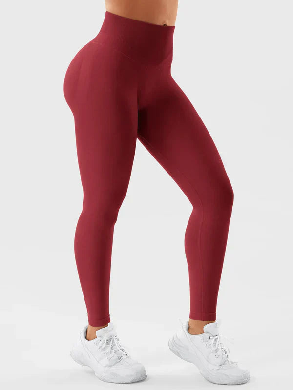 NOVAÏ - Nahtlose Leggings mit Shaping-Effekt - Rot
