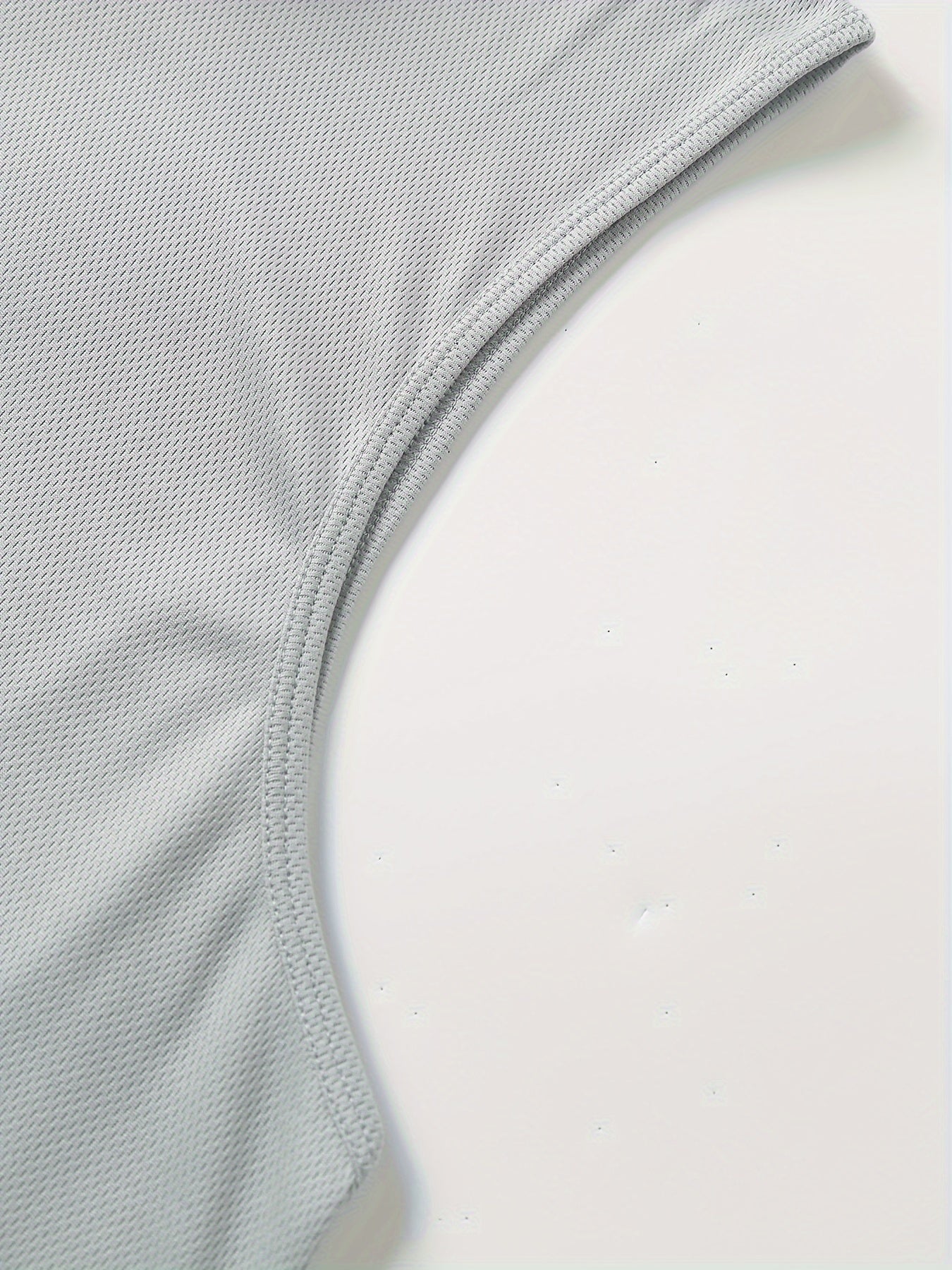 OLIVIER – Ärmelloses Kapuzen-T-Shirt für Herren aus schnelltrocknendem Funktionsstoff - Grau